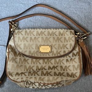 Michael Kors Crossbody